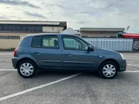 Gebraucht Renault Clio II 75 PS (55 kW) 2011 Grau Kleinwagen