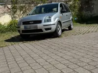 Usata Ford Fusion 82 CV (60 kW) 2002 Argento Utilitaria