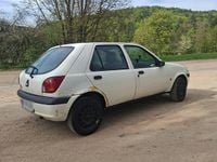 Gebraucht Ford Fiesta 50 PS (36 kW) 2000 Weiß Kleinwagen