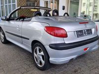 gebraucht Peugeot 206 CC Cabriolet Automatik LEDER/KLIMAAUTOMATIK