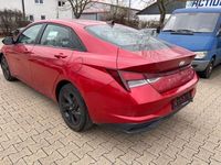 Gebraucht Hyundai Elantra 200 PS (147 kW) 2024 Rot Limousine