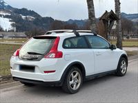 Gebraucht Volvo C30 Kinetic 100 PS (73 kW) 2011 Weiß Kleinwagen