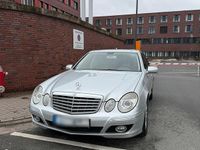 Gebraucht Mercedes E220 170 PS (125 kW) 2007 Grau Limousine