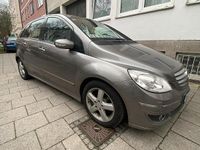 Gebraucht Mercedes B200 197 PS (144 kW) 2005 Grau Van / Kleinbus