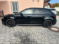 Gebraucht Audi A3 Sportback S-Line 125 PS (91 kW) 2016 Schwarz Kleinwagen