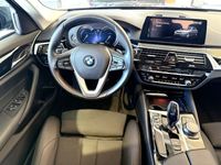 Gebraucht BMW 520 Sport Line 184 PS (135 kW) 2018 Sophistograu brillanteffekt me Limousine