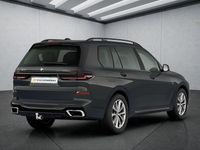 Gebraucht BMW X7 M Sport 340 PS (250 kW) 2026 Grau SUV