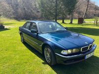 Gebraucht BMW 750 326 PS (239 kW) 1997 Blau Limousine