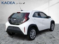 Neu Toyota Aygo Play 72 PS (52 kW) 2026 Weiss Kleinwagen