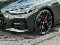 Neu BMW 430 M Sport 245 PS (180 kW) 2025 Grün Coupé