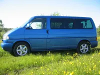 Second-hand VW Caravelle 151 CP (111 kW) 2003 Albastru Van