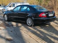 Gebraucht Mercedes E320 Avantgarde 190 PS (139 kW) 2007 Schwarz Limousine