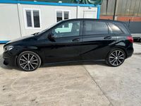 Gebraucht Mercedes B200 136 PS (100 kW) 2017 Schwarz Van / Kleinbus
