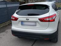 Gebraucht Nissan Qashqai 130 PS (95 kW) 2016 Weiß SUV