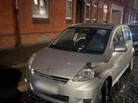 Gebraucht Daihatsu Sirion 69 PS (50 kW) 2008 Silber Kleinwagen