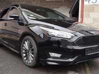 Gebraucht Ford Focus ST-Line 125 PS (91 kW) 2017 Schwarz Limousine