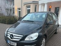 Gebraucht Mercedes B200 140 PS (102 kW) 2010 Schwarz Van / Kleinbus