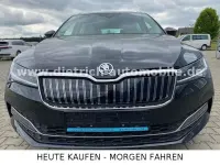 Gebraucht Skoda Superb LAURIN & KLEMENT 218 PS (160 kW) 2023 Black magic Kombi