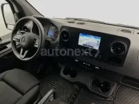 Używany Mercedes Sprinter 150 KM (110 kW) 2023 Biały Van