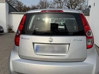 Gebraucht Suzuki Splash Comfort 86 PS (63 kW) 2010 Silber Kleinwagen