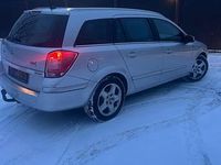 Gebraucht Opel Astra 110 PS (80 kW) 2009 Silber Kombi