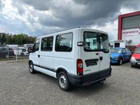 Second-hand Renault Master 120 CP (88 kW) 2009 Alb Monovolum