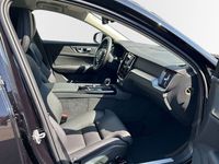 Gebraucht Volvo V60 Plus 398 PS (292 kW) 2024 Onyx black / metallic Kombi