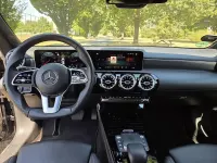 Gebraucht Mercedes CLA200 Shooting Brake 150 PS (110 kW) 2020 Schwarz Kombi
