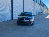 Gebraucht Mercedes CLA220 177 PS (130 kW) 2016 Schwarz Limousine