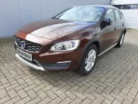 Gebraucht Volvo V60 CC 150 PS (110 kW) 2018 Braun Kombi