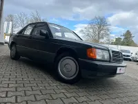 Gebraucht Mercedes 190 122 PS (89 kW) 1992 Schwarz Limousine