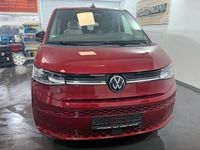 Gebraucht VW Multivan 150 PS (110 kW) 2024 Rot Van