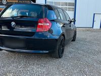 gebraucht BMW 123 d Automatik Standheizung Navi CIC