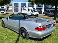 Gebraucht Mercedes CLK320 Avantgarde 218 PS (160 kW) 2003 Silber Cabrio