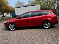 Gebraucht Ford Focus 125 PS (91 kW) 2013 Rot Kombi