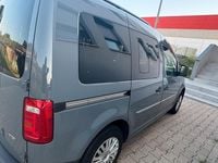 Gebraucht VW Caddy 102 PS (75 kW) 2018 Grau Van / Kleinbus