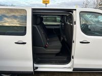 Gebraucht Opel Vivaro-e Combi 100 kW (136 PS) 2024 Weiß Van