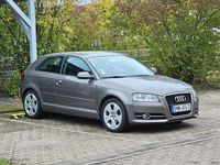 Gebraucht Audi A3 Attraction 105 PS (77 kW) 2010 Beige Kleinwagen