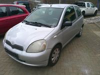 Gebraucht Toyota Yaris 87 PS (63 kW) 2002 Silber