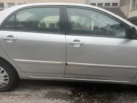 Gebraucht Toyota Corolla 110 PS (80 kW) 2004 Silber Limousine