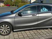 Gebraucht Mercedes A180 Edition 122 PS (89 kW) 2017 Grau Limousine
