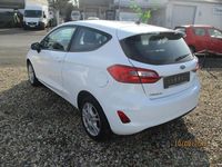 Gebraucht Ford Fiesta Trend 86 PS (63 kW) 2017 Weiß Kleinwagen
