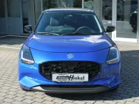 Gebraucht Suzuki Swift Comfort 83 PS (61 kW) 2025 Frontier blue/prl. super black Kleinwagen