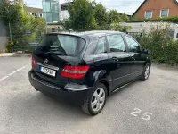 Gebraucht Mercedes B170 116 PS (85 kW) 2009 Kosmosschwarz  metalliclack Van / Kleinbus