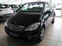 Gebraucht Mercedes A180 Elegance 116 PS (85 kW) 2012 Schwarz Kleinwagen