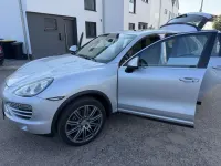 Gebraucht Porsche Cayenne 299 PS (219 kW) 2011 Grau SUV
