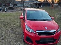 Gebraucht Peugeot 108 Active 82 PS (60 kW) 2016 Rot Kleinwagen