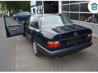 Gebraucht Mercedes 200 118 PS (86 kW) 1990 Blau Limousine