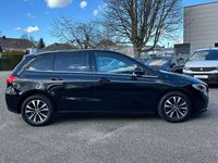 Gebraucht Mercedes B180 Style 116 PS (85 kW) 2020 Kosmosschwarz Van / Kleinbus