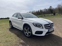 Gebraucht Mercedes GLA180 122 PS (89 kW) 2018 Weiß SUV